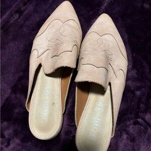 Blush pink western style mule.